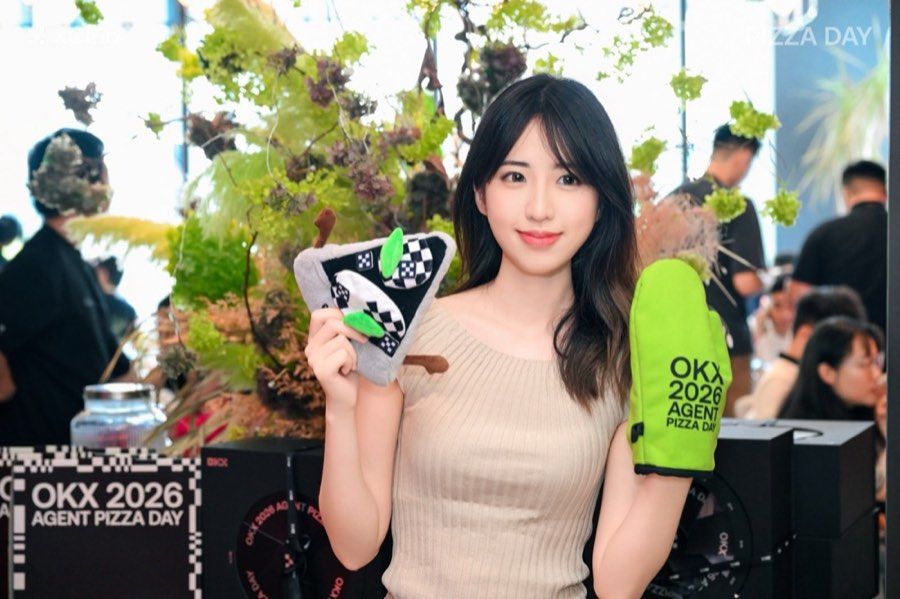 IABER Attends OKX's Pizza Day Celebration — photo 3
